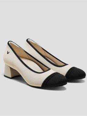 Vivaia Almond-Toe Stress Free Chunky Heels (Julie Arch Pro)